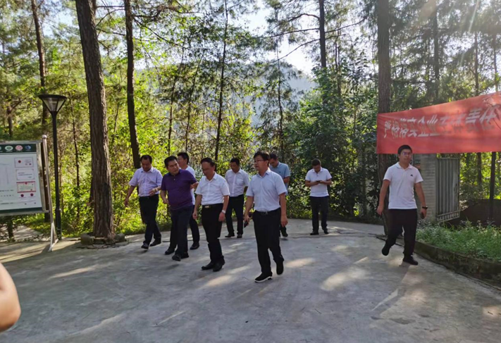 市委常委袁聞聰來(lái)我公司督導(dǎo)食品安全